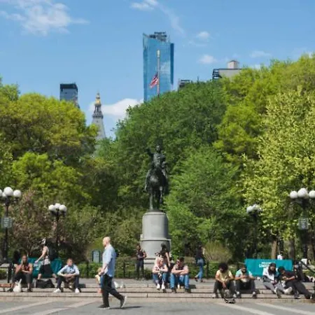 Lavish Downtown Manhattan Oasis In Union Square